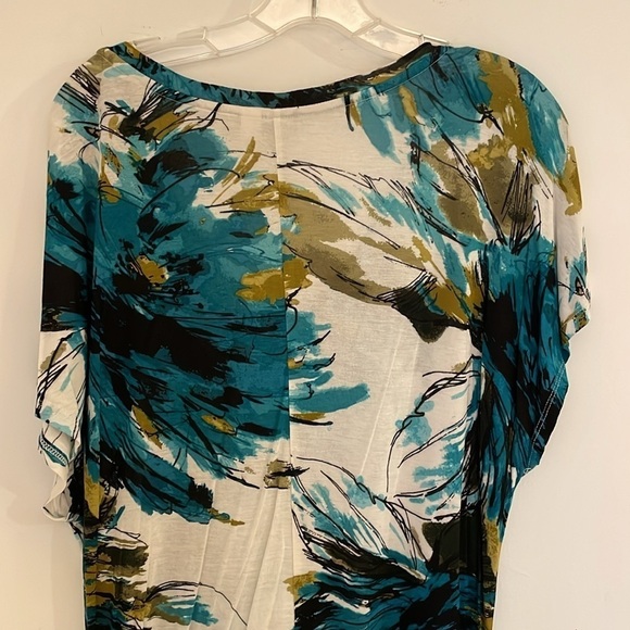 Lauren Conrad Long Soft Rayon Knit V-Neck T-Shirt Blue Floral Short Sleeve - Picture 6 of 7